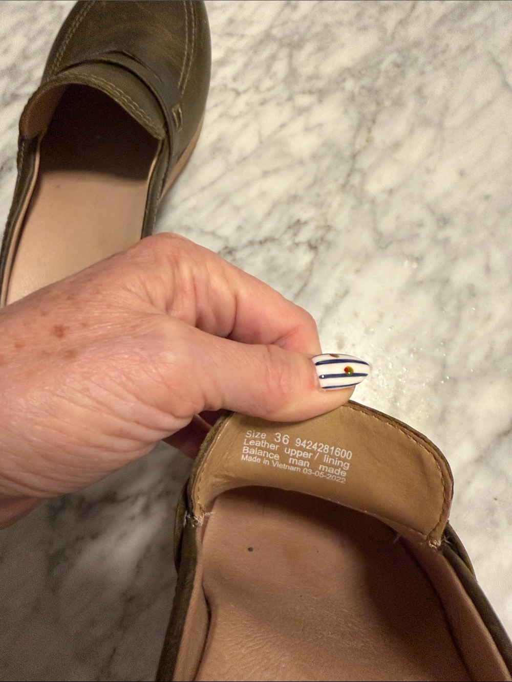 Dansko Brita Olive Burnished Leather Clogs EU 36 Women’s Slip-On Mules/Clogs - Picture 2 of 7